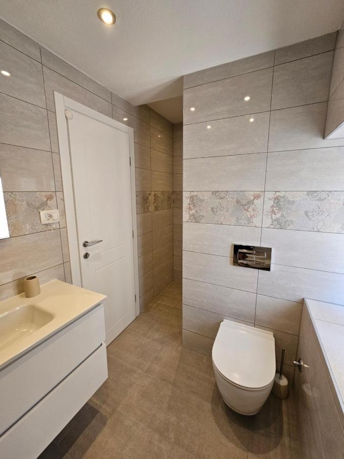 Apartman Eli Supetar Εξωτερικό φωτογραφία