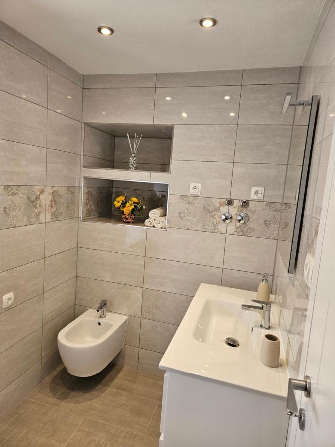 Apartman Eli Supetar Εξωτερικό φωτογραφία
