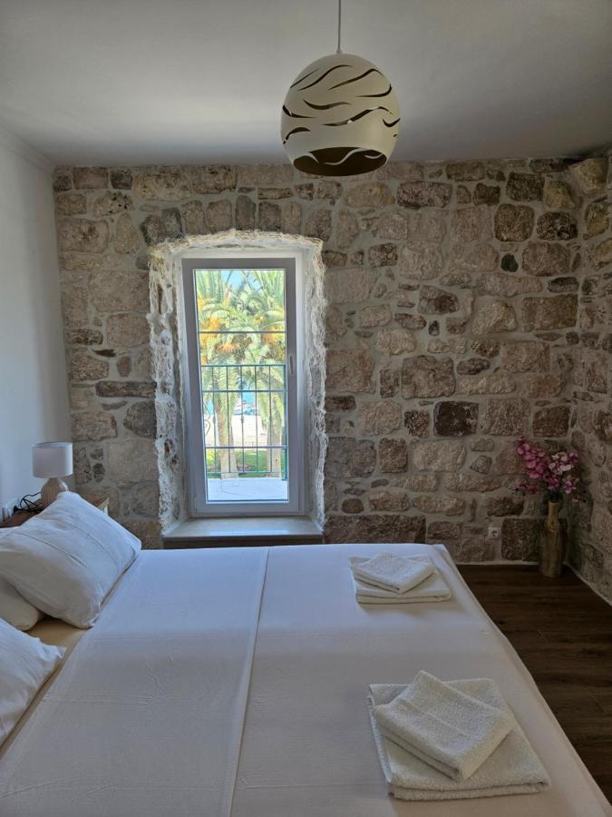 Apartman Eli Supetar Εξωτερικό φωτογραφία