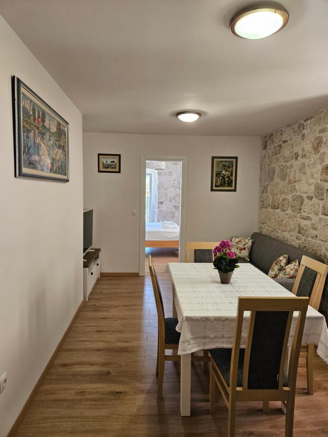 Apartman Eli Supetar Εξωτερικό φωτογραφία